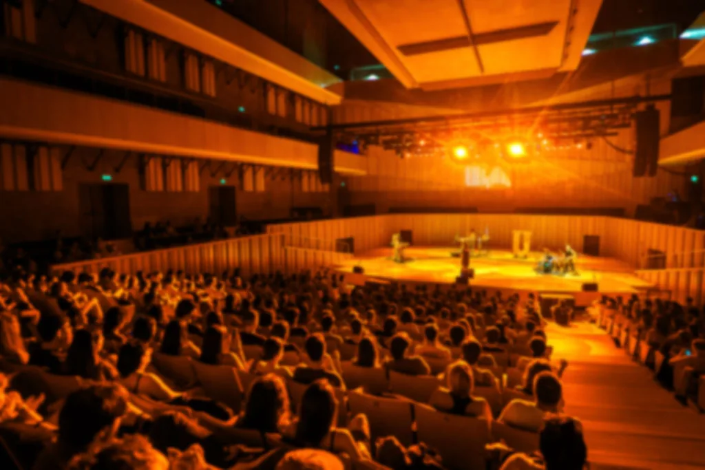 El auditorio de la Usina del Arte lleno, la foto de portada del sitio